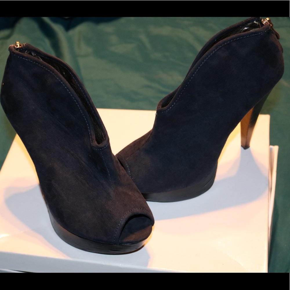 Open toe ankle booties